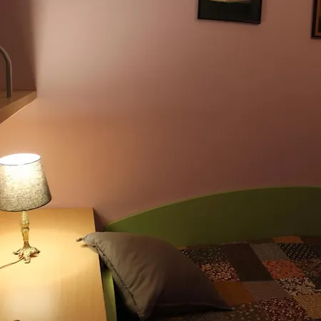 Lägenhet Apartamento Al Lado De La Muralla Romana De Lugo